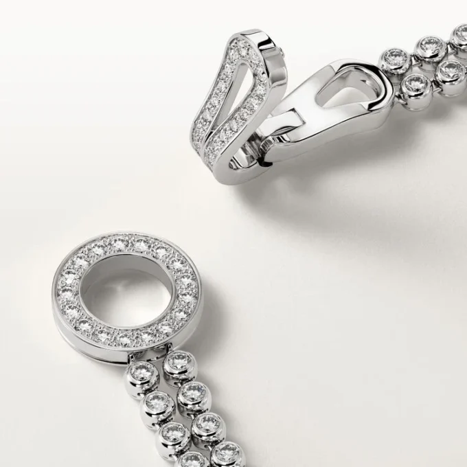 Agrafe-armbånd, brillantslebne diamanter, pavé Agrafe-armbånd, brillantslebne diamanter, pavé