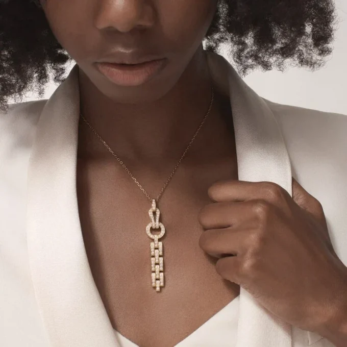 Agrafe halskæde – rosa guld, diamanter – Cartier Agrafe halskæde – rosa guld, diamanter – Cartier
