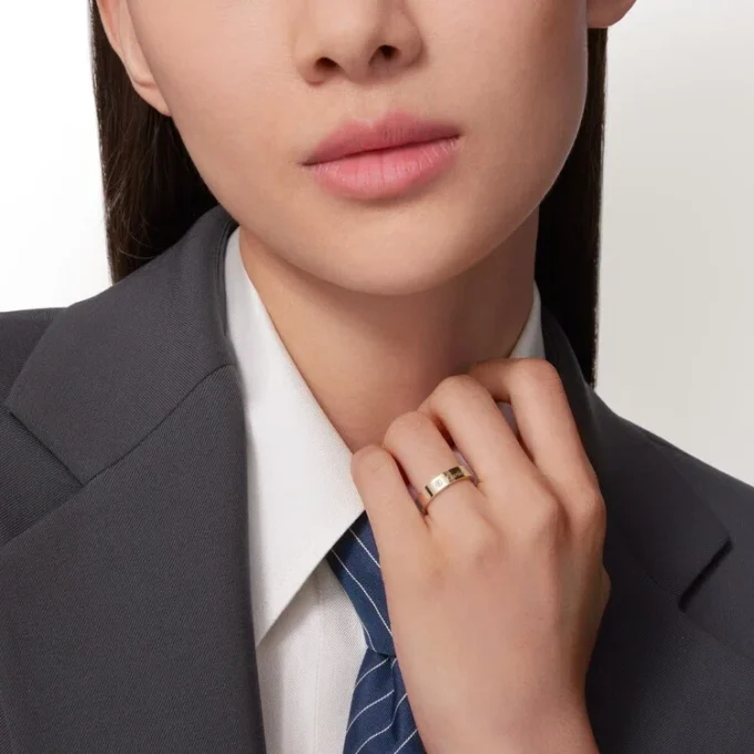 C De Cartier vielsesring, 4 mm bred, 1 diamant