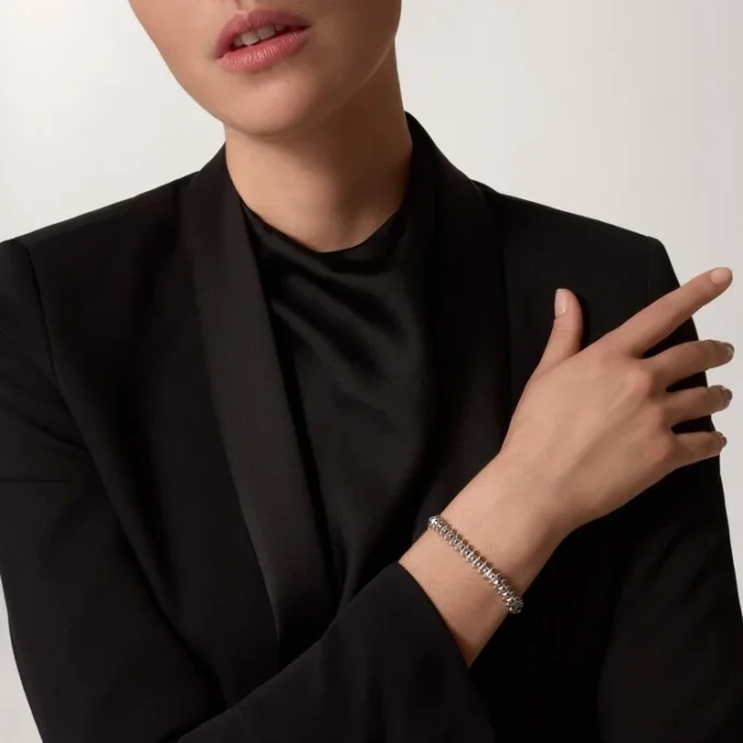 Clash De Cartier-armbånd, fleksibelt, mellemstort Clash De Cartier-armbånd, fleksibelt, mellemstort
