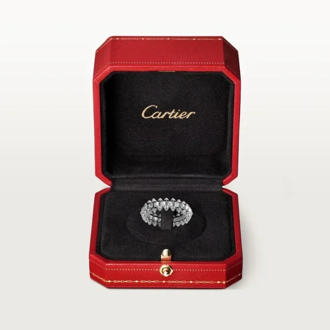 Clash De Cartier-ring, lille model – hvidguld – Cartier Clash De Cartier-ring, lille model – hvidguld – Cartier