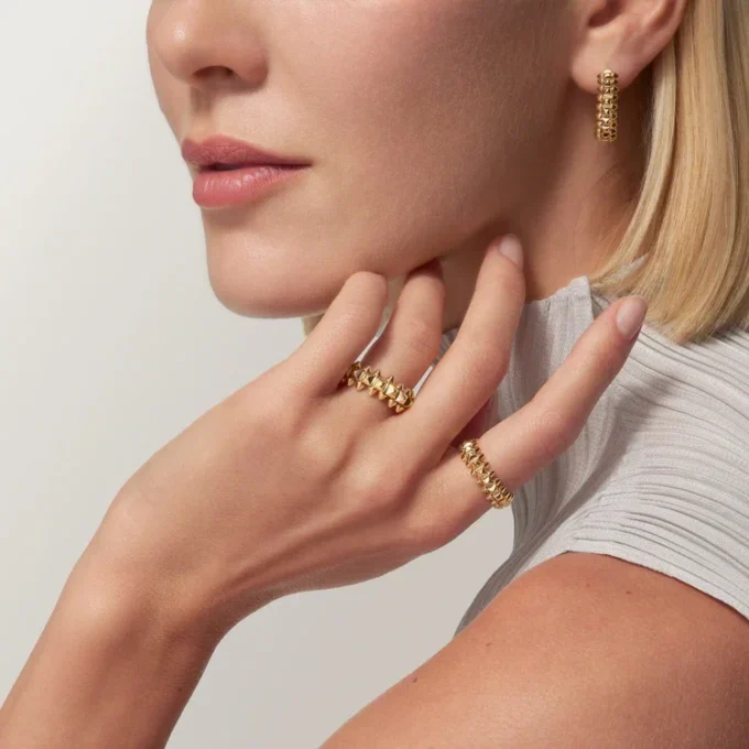 Clash De Cartier-ring, mellemstørrelse Clash De Cartier-ring, mellemstørrelse