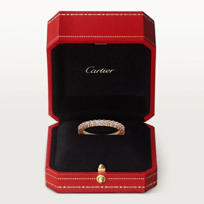 Etincelle De Cartier vielsesring, 2,6 mm bred, pavé Etincelle De Cartier vielsesring, 2,6 mm bred, pavé