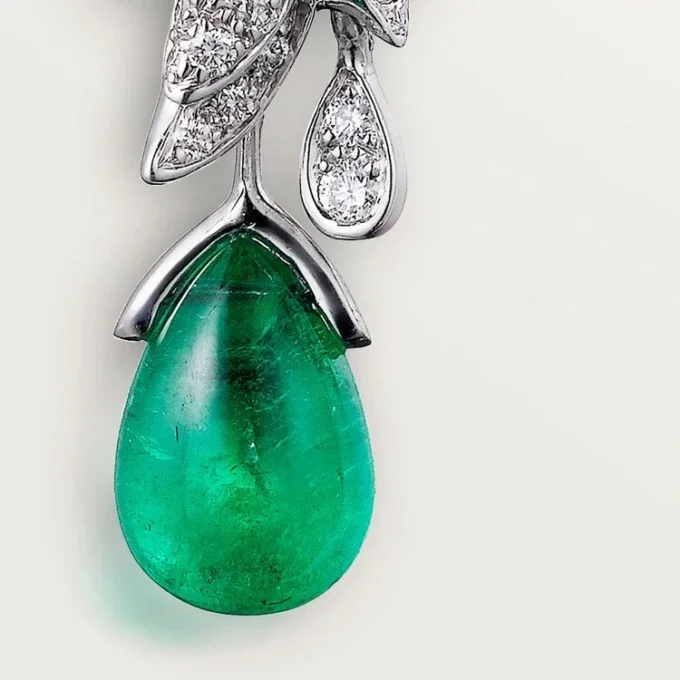 Faune Et Flore De Cartier øreringe, smaragddråber, pavé Faune Et Flore De Cartier øreringe, smaragddråber, pavé