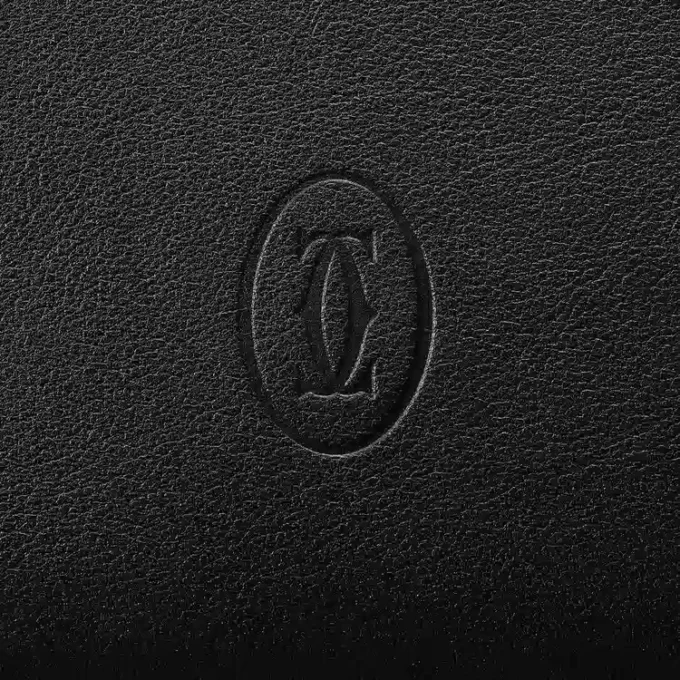 International tegnebog med lynlås, Must De Cartier – sort kalveskind, palladiumfinish – Cartier International tegnebog med lynlås, Must De Cartier – sort kalveskind, palladiumfinish – Cartier