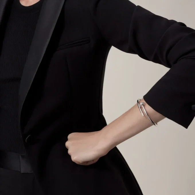Juste Un Clou armbånd, klassisk model, diamanter Juste Un Clou armbånd, klassisk model, diamanter