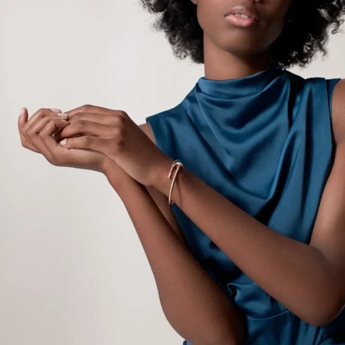 Juste Un Clou armbånd, klassisk model, diamanter Juste Un Clou armbånd, klassisk model, diamanter