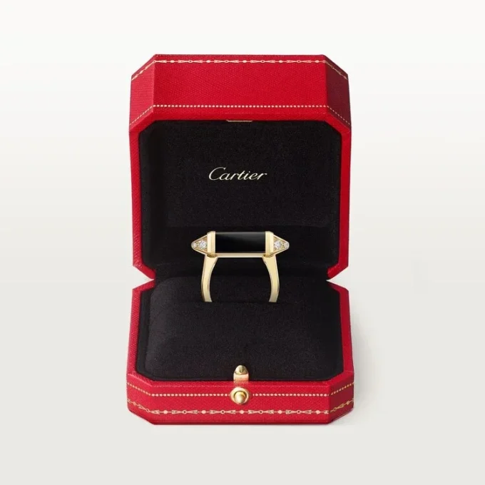 Les Berlingots De Cartier-ring, semi-paved Les Berlingots De Cartier-ring, semi-paved