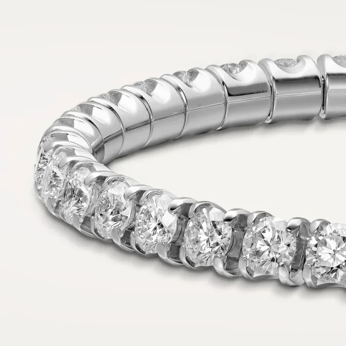 Lignes Essentielles armbånd, brillantslebne diamanter Lignes Essentielles armbånd, brillantslebne diamanter