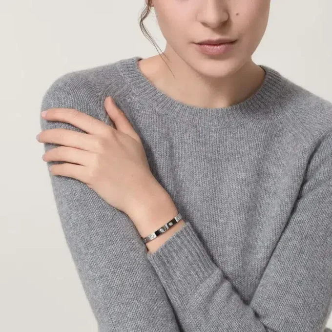 Love-armbånd, klassisk model, 10 diamanter Love-armbånd, klassisk model, 10 diamanter