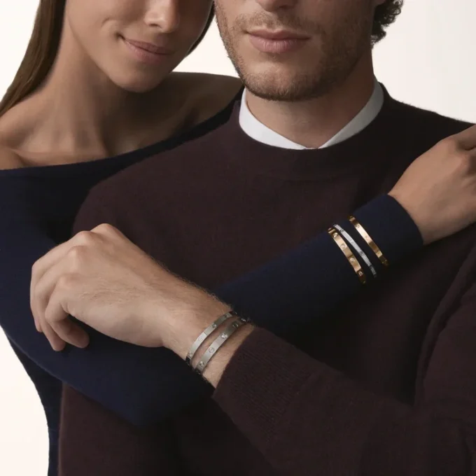 Love-armbånd, klassisk model, 10 diamanter Love-armbånd, klassisk model, 10 diamanter