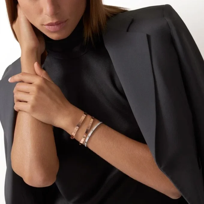 Love-armbånd, mellemstort model, 4 diamanter Love-armbånd, mellemstort model, 4 diamanter