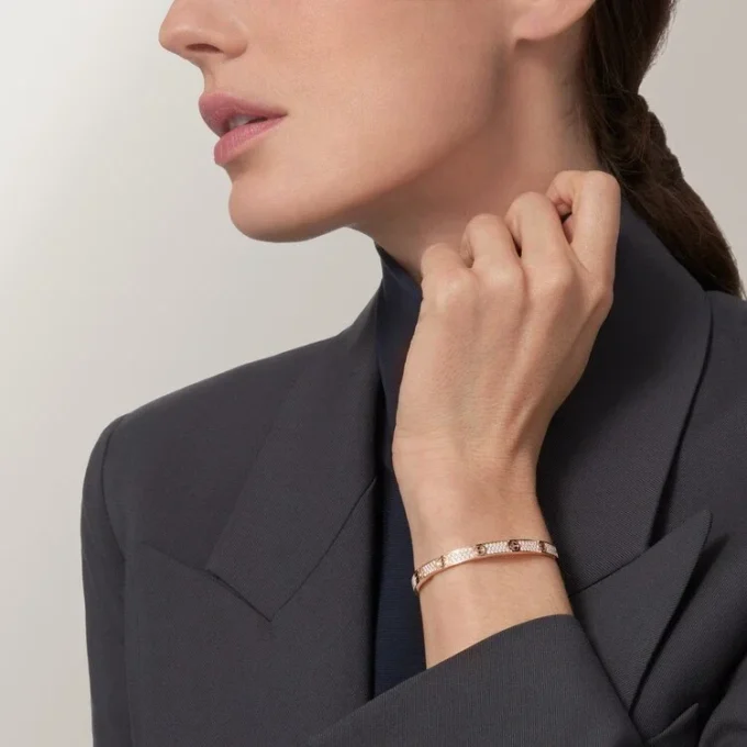Love-armbånd, mellemstort model, pavé Love-armbånd, mellemstort model, pavé