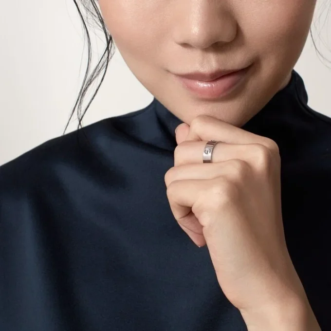 Love-ring – hvidguld, klassisk model | Cartier Us Love-ring – hvidguld, klassisk model | Cartier Us