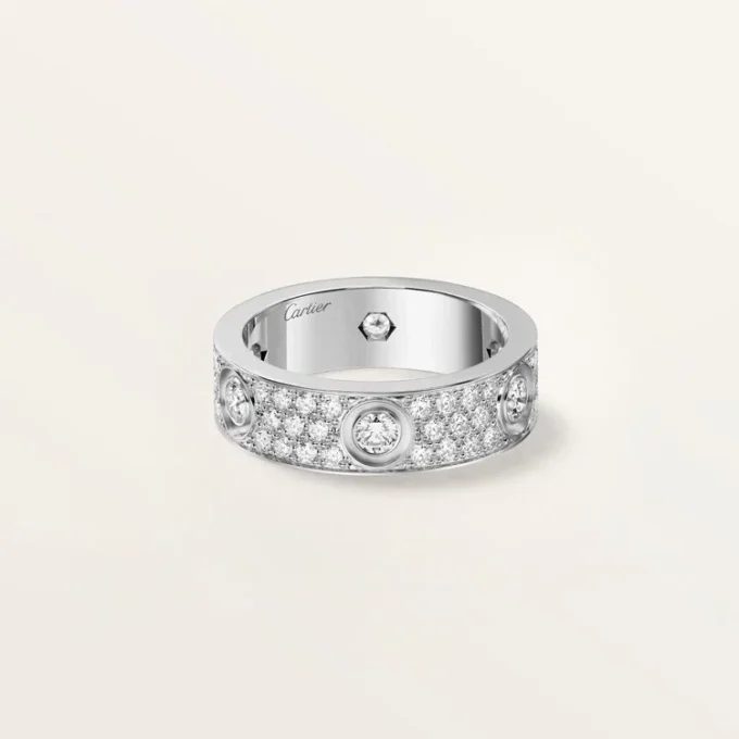 Love-ring, klassisk model, pavé, 6 diamanter Love-ring, klassisk model, pavé, 6 diamanter