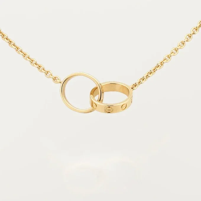 Love vedhæng og halskæde i gult guld | Cartier Us Love vedhæng og halskæde i gult guld | Cartier Us