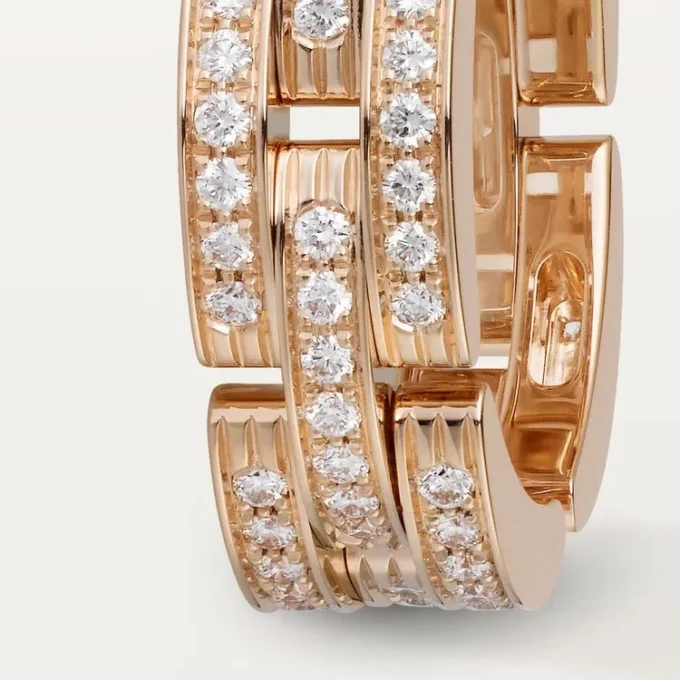 Maillon Panthere-ring, tredobbelt række, pavé Maillon Panthere-ring, tredobbelt række, pavé