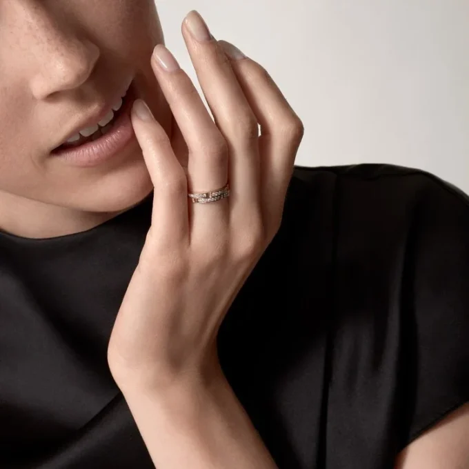 Maillon Panthere tynd vielsesring, 2 halve rækker med diamantbelægning – rosa guld, diamanter – Cartier Maillon Panthere tynd vielsesring, 2 halve rækker med diamantbelægning – rosa guld, diamanter – Cartier