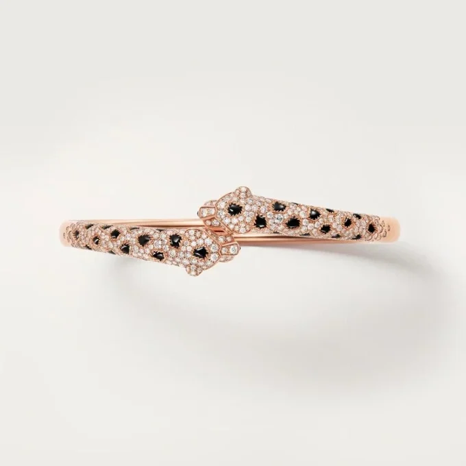 Panthere De Cartier armbånd, lille model, halvbelagt Panthere De Cartier armbånd, lille model, halvbelagt