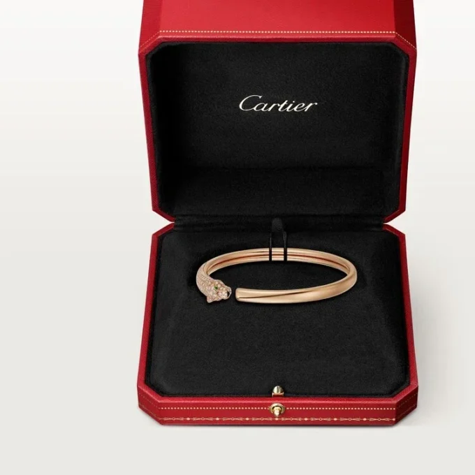 Panthere De Cartier armbånd, lille model, halvbelagt Panthere De Cartier armbånd, lille model, halvbelagt