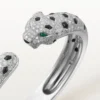 Panthere De Cartier armbånd, mellemstor model, halvt pavé Panthere De Cartier armbånd, mellemstor model, halvt pavé