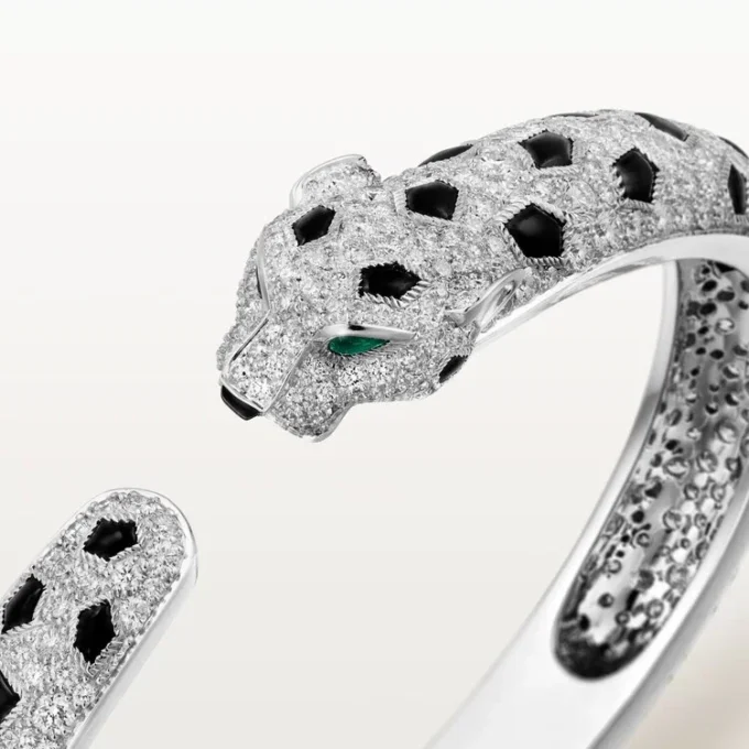 Panthere De Cartier-armbånd, mellemstor model, pavé Panthere De Cartier-armbånd, mellemstor model, pavé