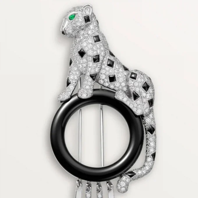 Panthere De Cartier-broche – hvidguld, smaragder, onyx, diamanter – Cartier Panthere De Cartier-broche – hvidguld, smaragder, onyx, diamanter – Cartier