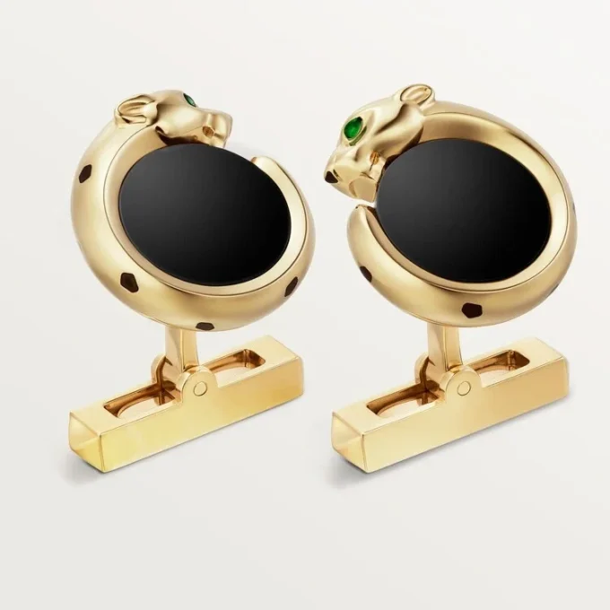 Panthere De Cartier manchetknapper – gult guld, onyx, tsavoritter og sort lak – Cartier Panthere De Cartier manchetknapper – gult guld, onyx, tsavoritter og sort lak – Cartier