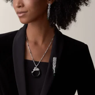 Panthere De Cartier øreringe – hvidguld, smaragder, onyx, diamanter – Cartier