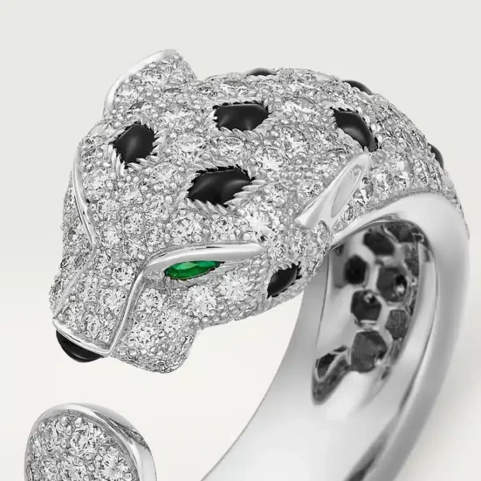Panthere De Cartier-ring – hvidguld, smaragder, onyx, diamanter – Cartier Panthere De Cartier-ring – hvidguld, smaragder, onyx, diamanter – Cartier