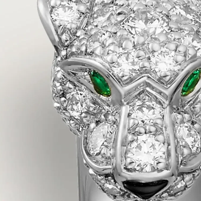 Panthere De Cartier-ring – hvidguld, smaragder, onyx, diamanter – Cartier Panthere De Cartier-ring – hvidguld, smaragder, onyx, diamanter – Cartier