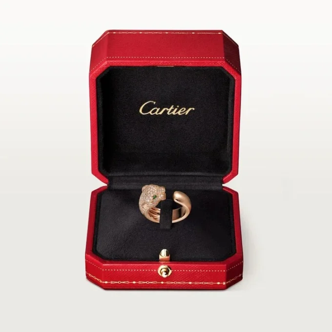 Panthere De Cartier-ring – Rosaguld, diamanter, smaragder, onyx – Cartier Panthere De Cartier-ring – Rosaguld, diamanter, smaragder, onyx – Cartier