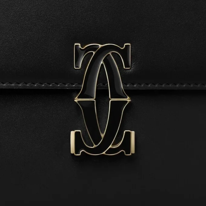 Skuldertaske, Mini, Double C De Cartier – Sort kalveskind, guld og sort emaljefinish – Cartier Skuldertaske, Mini, Double C De Cartier – Sort kalveskind, guld og sort emaljefinish – Cartier