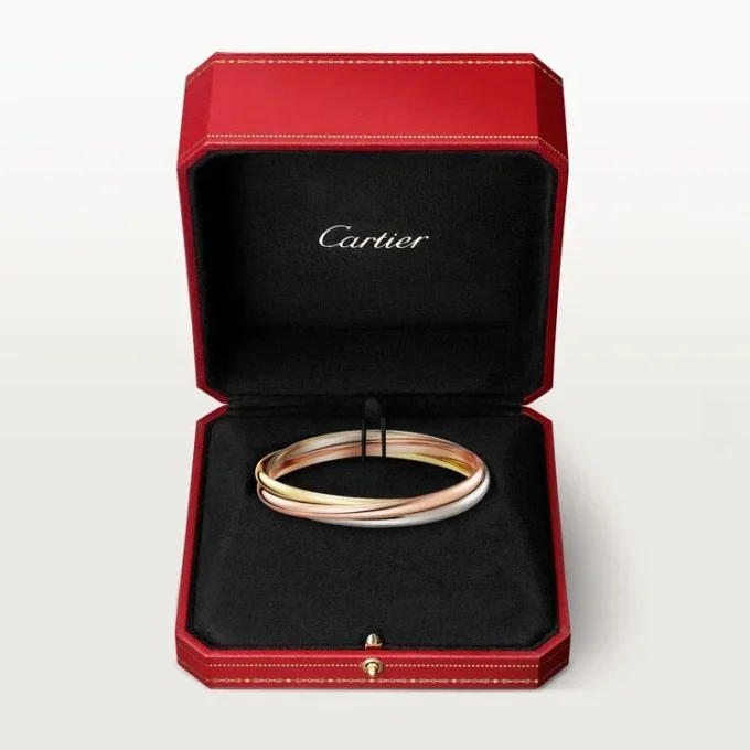 Trinity-armbånd i tricolor-guld, klassisk model | Cartier Us Trinity-armbånd i tricolor-guld, klassisk model | Cartier Us