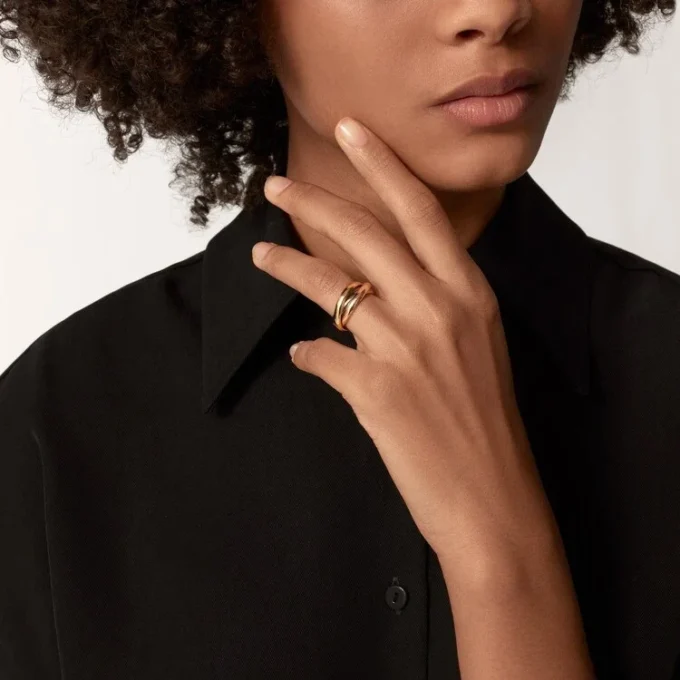 Trinity-ring i tricolor-guld, klassisk model | Cartier Us Trinity-ring i tricolor-guld, klassisk model | Cartier Us