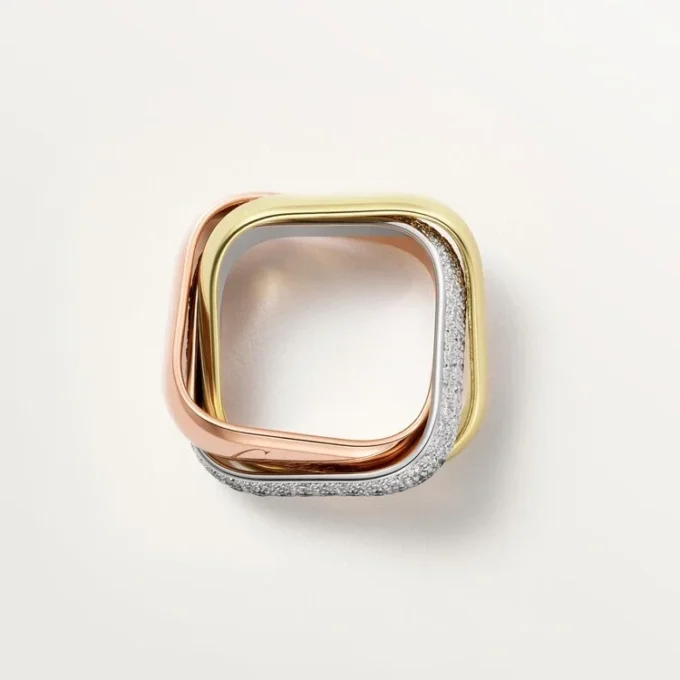Trinity-ring, pudeformet, stor model, halvpavé Trinity-ring, pudeformet, stor model, halvpavé