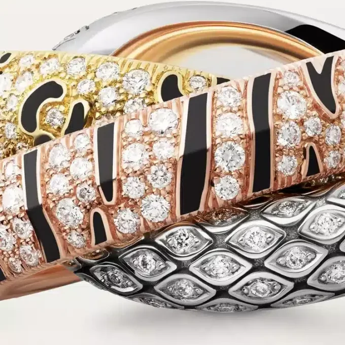 Trinity-ring til to fingre, lakeret, pavé Trinity-ring til to fingre, lakeret, pavé
