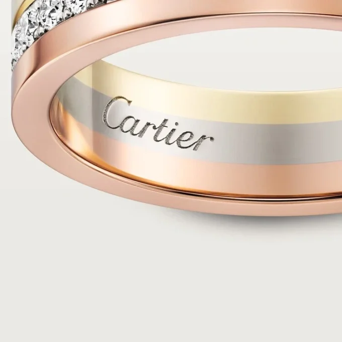Vendome Louis Cartier vielsesring, 4,8 mm bred, pavé Vendome Louis Cartier vielsesring, 4,8 mm bred, pavé